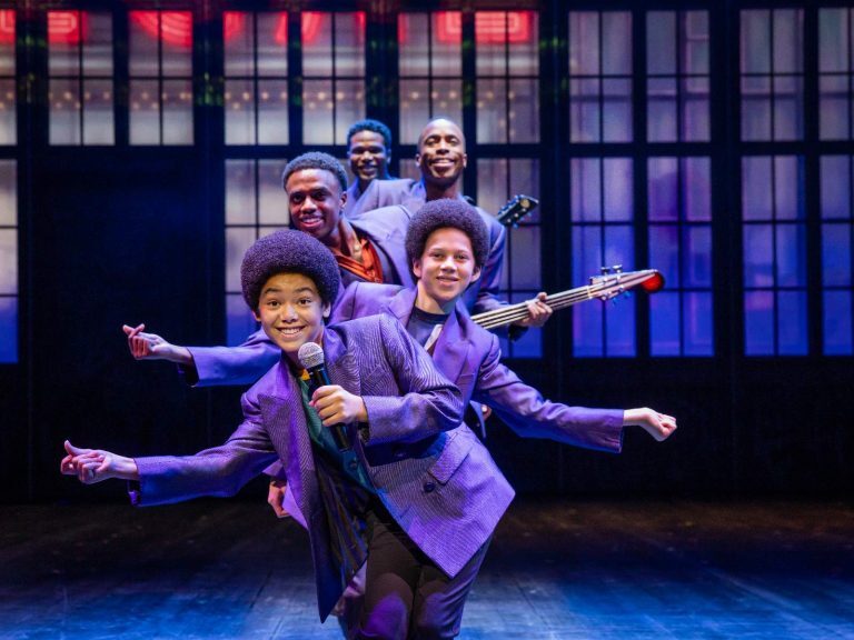 MJ-The-Musical-Australian-Cast-Image-by-Daniel-Boud-4-768x576