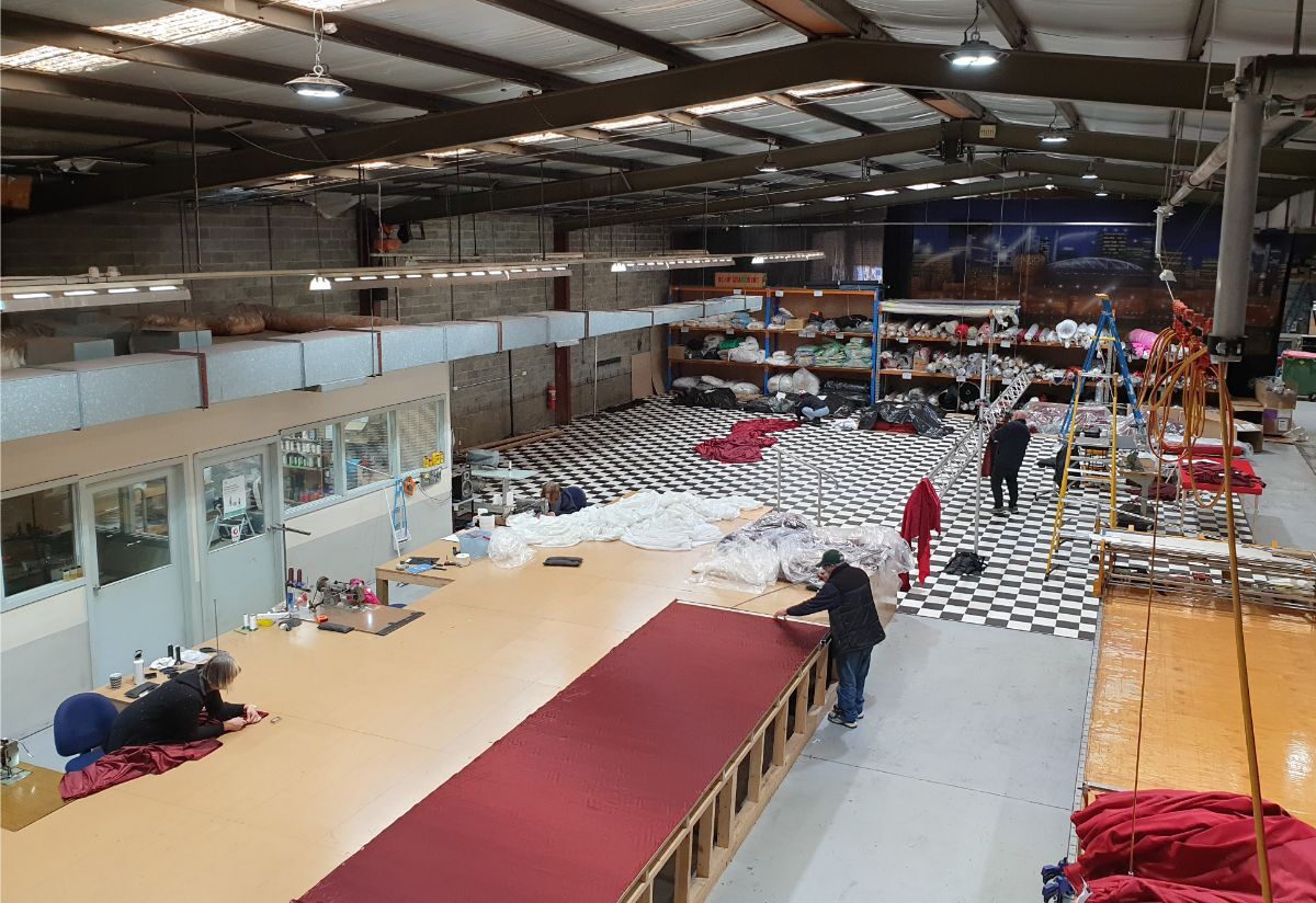 Reveal-workshop-with-MR-drape-manufacturing-2