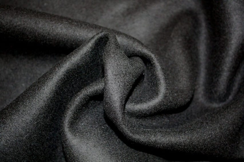Wool-serge-black-rotated